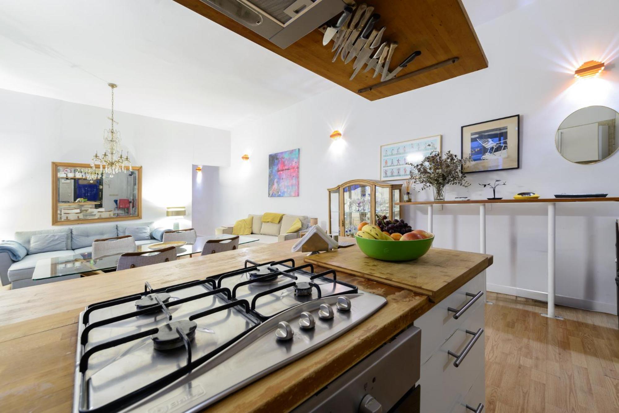 Gran Via-sol Spacious 3 Bedrooms & 2 Wcs Apartment Madrid