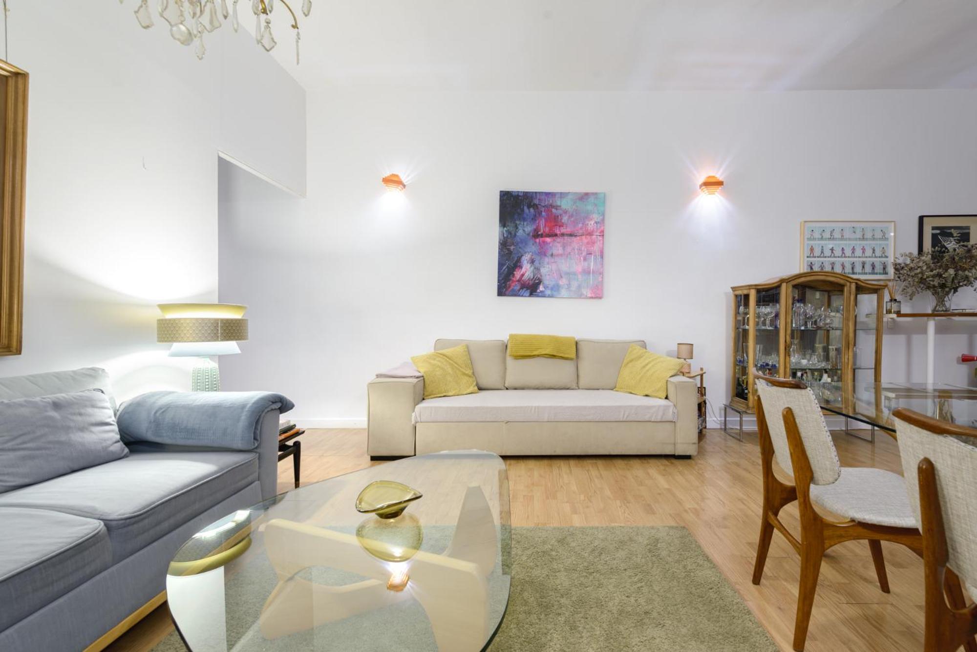Gran Via-sol Spacious 3 Bedrooms & 2 Wcs Appartement Madrid